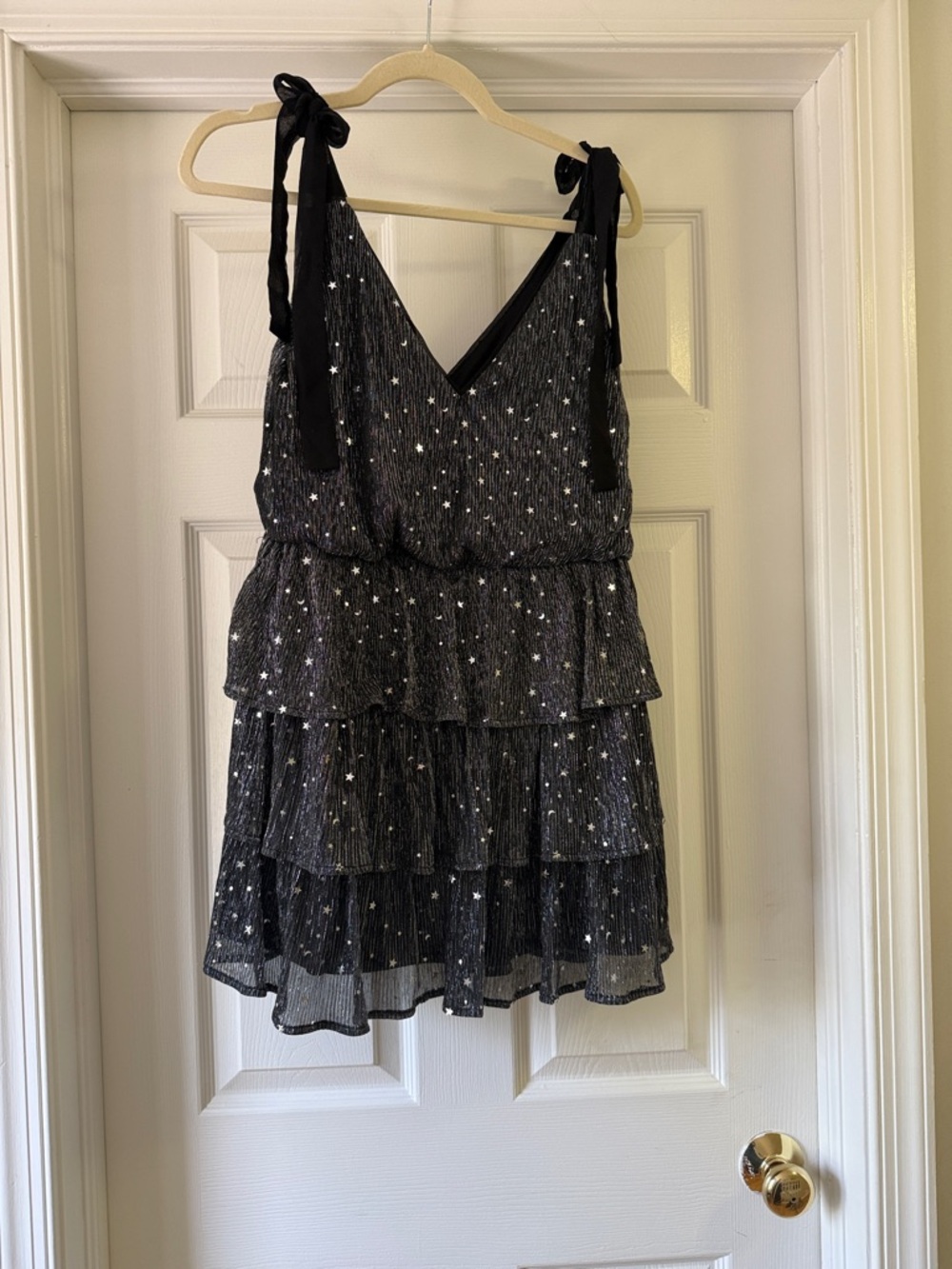 Lulu's Black Star Print Tiered Mini Dress